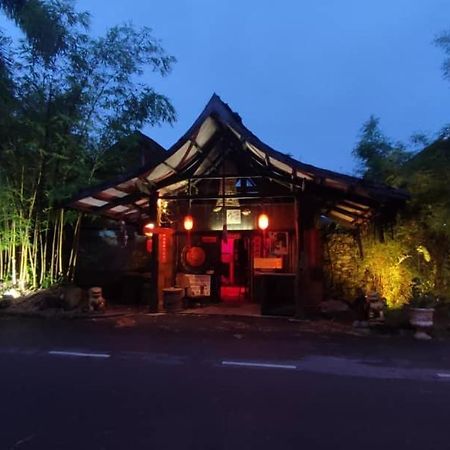 The Secret Sanctuary Boutique Cottage Kuching Ngoại thất bức ảnh